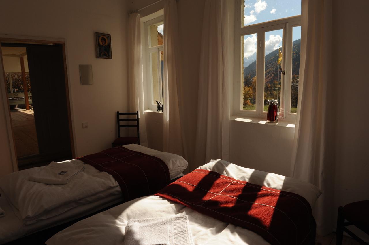 Grand Hotel Ushba Mazeri Pokoj fotografie